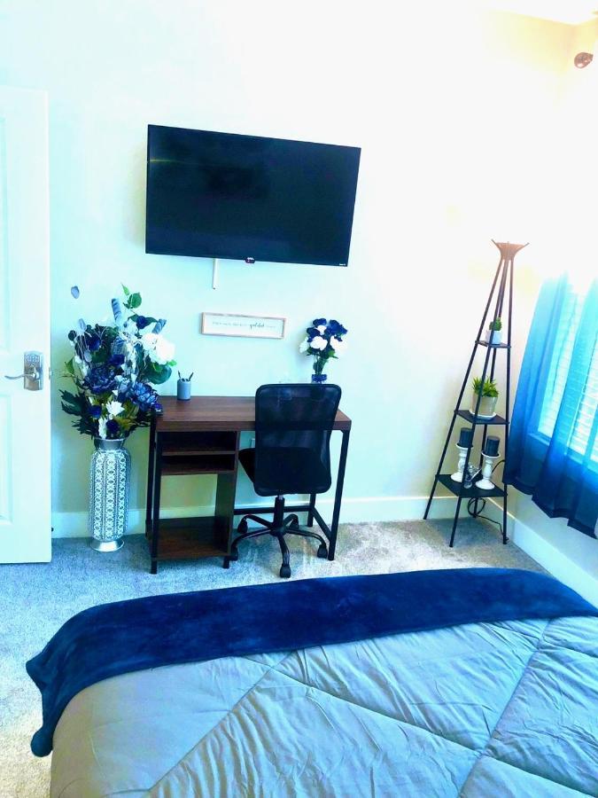 Popular Downtown With Free Gated Parking Appartement
